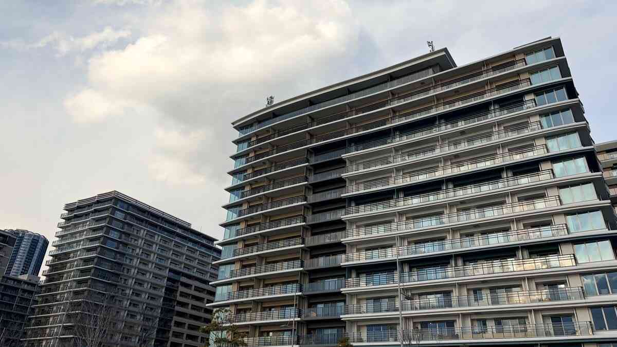 【賃貸VS購入】マンション価格が超高騰している今、正解はどっち？　迷っている人が絶対知っておくべき“真の条件” | 集英社オンライン | ニュースを本気で噛み砕け