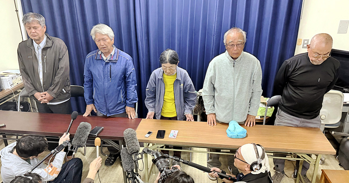 【画像・写真2枚目】「重大さに向き合え」辺野古転覆事故　船長の“言い訳”報道に厳しい声…団体幹部は会見で腕組みも物議、広がる左派と「世間のズレ」 | 女性自身