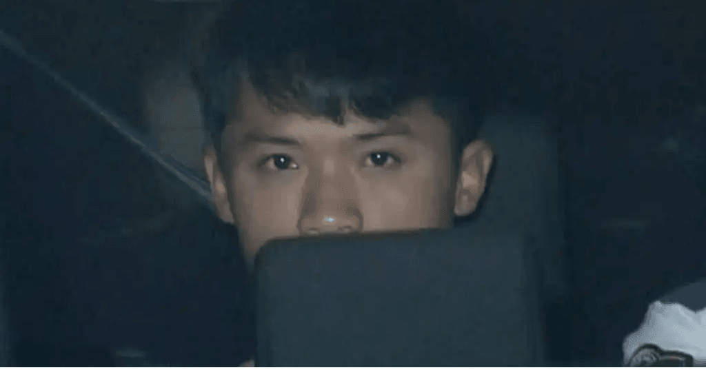 パトカーから逃走中に追突事故…ベトナム国籍の男逮捕　「ビザが切れ無免許運転なので逃げた」　東京・杉並区 (FNNプライムオンライン)