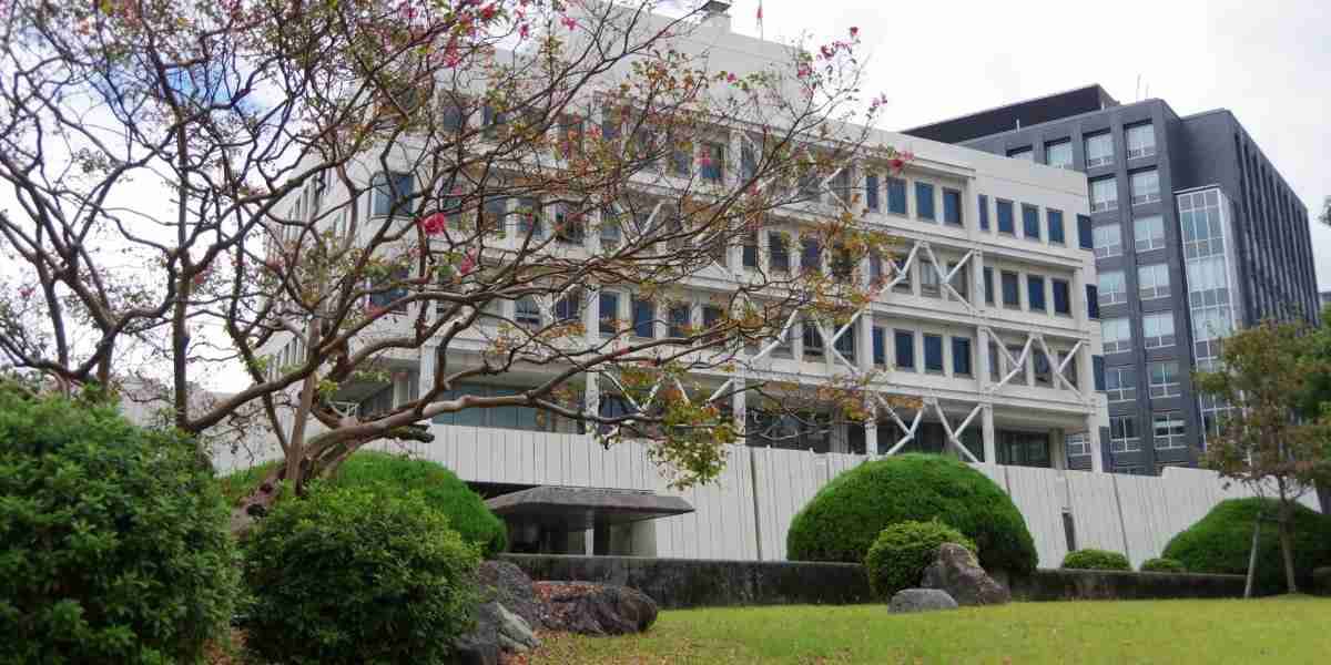 「ポキッ」という音がした…生後1カ月の実子に骨折負わせた父、それでも妻が「執行猶予」を求めた理由