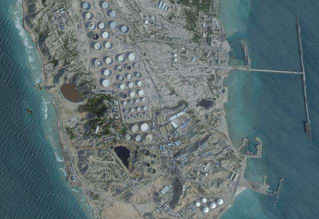 米軍、原油輸出の要衝カーグ島を再び攻撃　トランプ氏「文明が滅ぶ」（朝日新聞） - Yahoo!ニュース