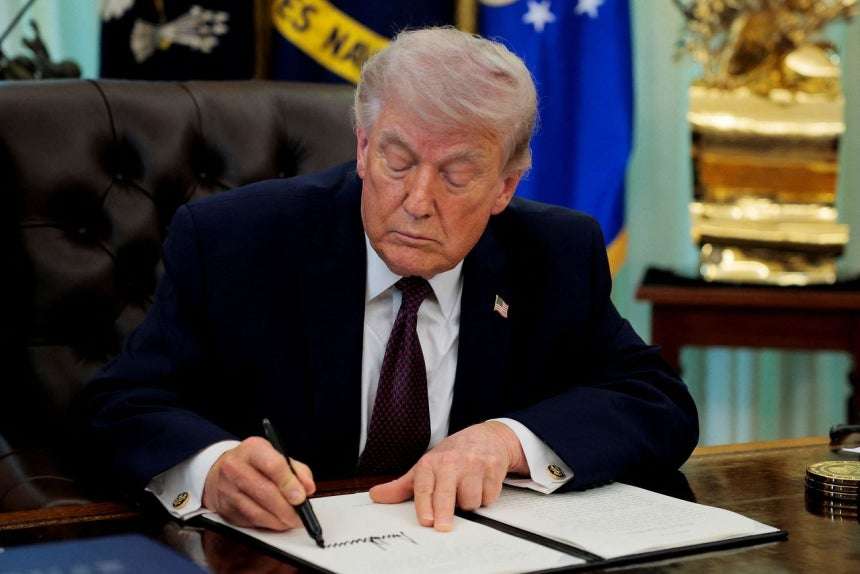 トランプ大統領「非協力国から米軍移動させ再配備検討」…NATOへの報復本格化か（中央日報日本語版） - Yahoo!ニュース