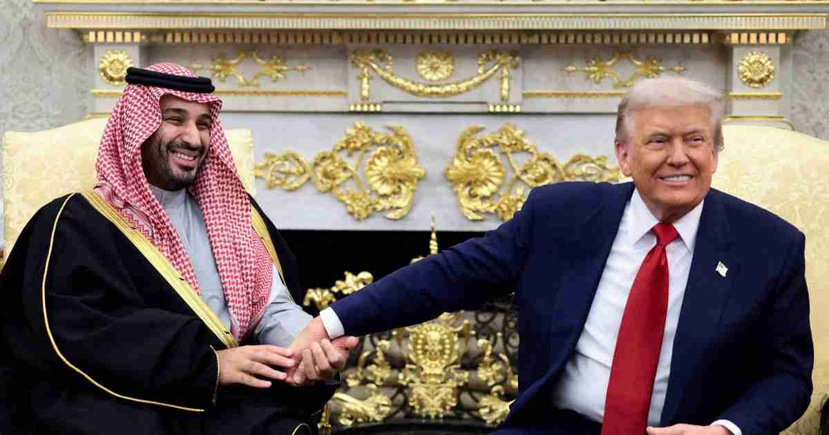 サウジ、米政権にイランとの「戦闘継続」を要請か　米報道 | 毎日新聞