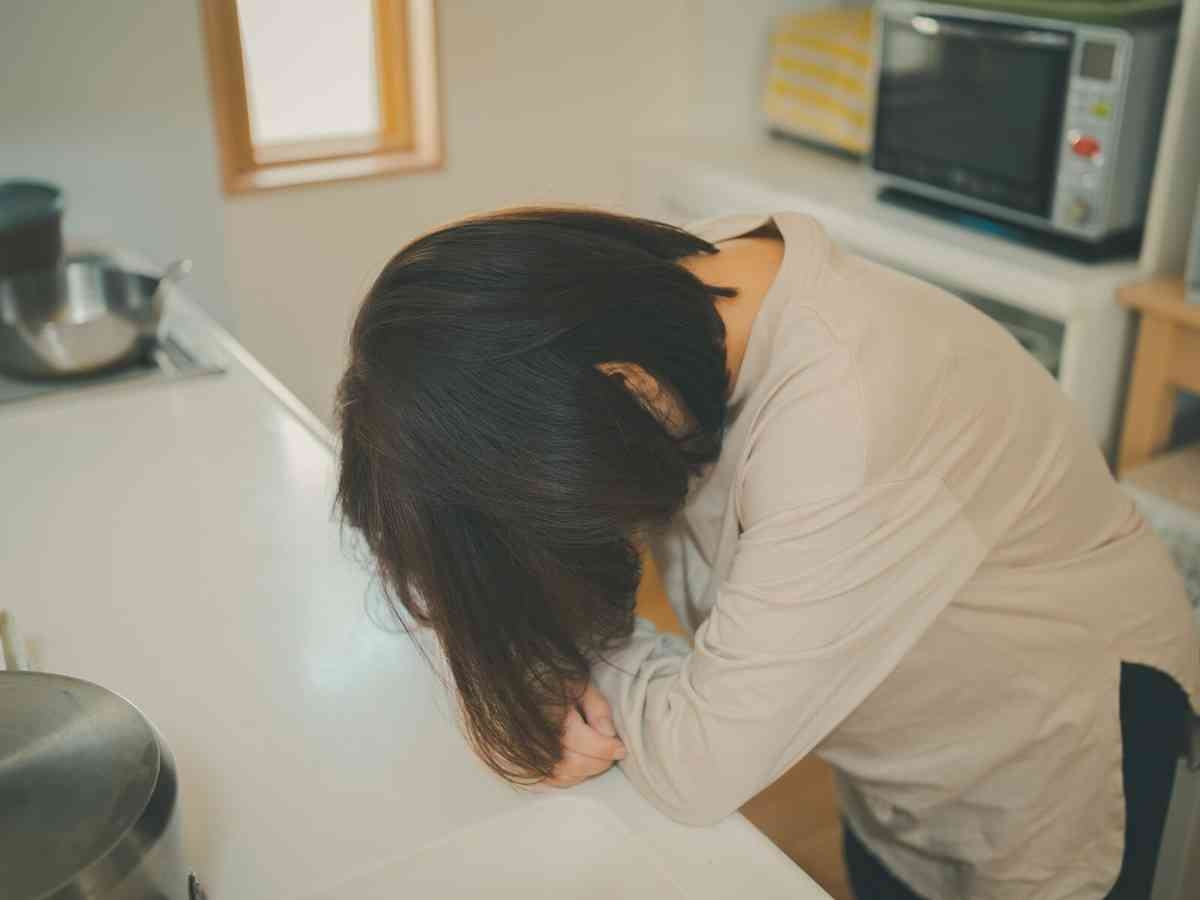 「とても反省しています」49歳子育て世帯が悔やむワケ。“肉や魚を買わない節約”が招いた切ない結果…