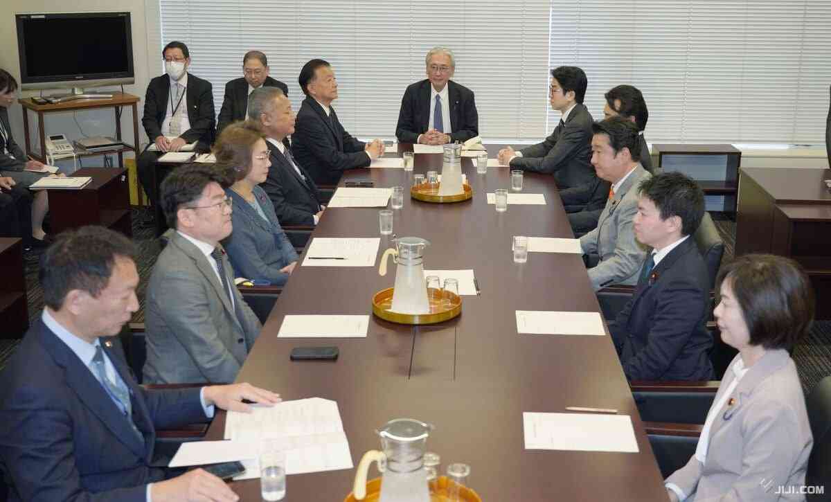 衆院憲法審、「緊急事態条項」テーマに２３日集中討議　各党が見解表明：時事ドットコム