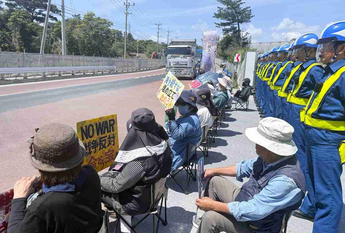 ＜独自＞「平和丸」乗組員、事故後に辺野古土砂運搬のダンプ妨害　海保、船長宅を家宅捜索（産経新聞） - Yahoo!ニュース