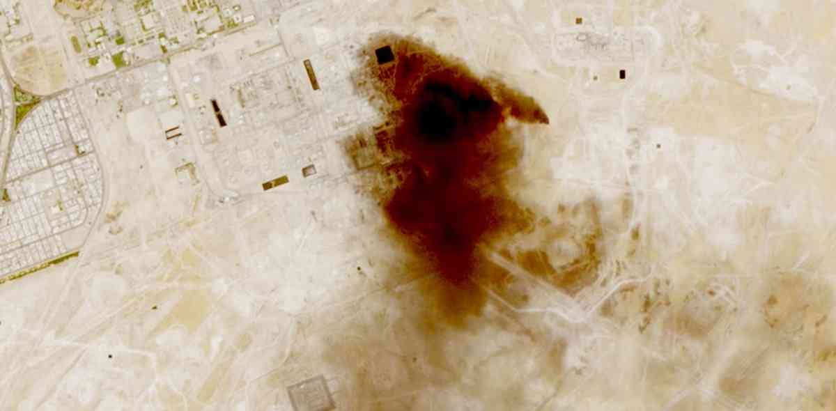サウジ、重要パイプラインへの攻撃を確認　衛星画像に炎や巨大な黒煙（CNN.co.jp） - Yahoo!ニュース