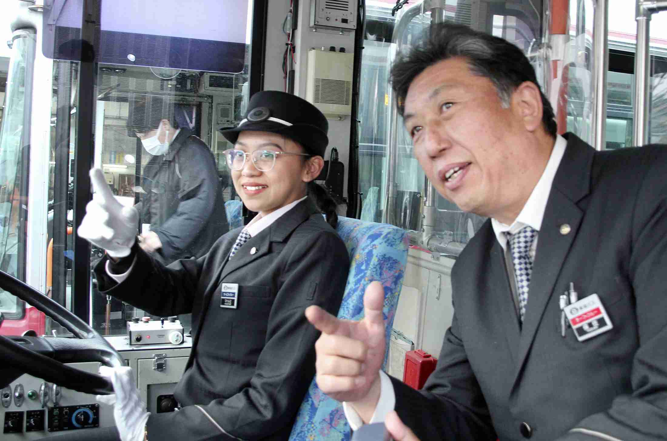運輸業界で外国人運転者続々誕生　地域交通支える担い手に（共同通信） - Yahoo!ニュース