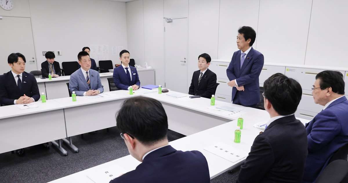 自民・田村憲久氏、年金3号の対象縮小へ「国民的議論を」　維新と協議 - 日本経済新聞