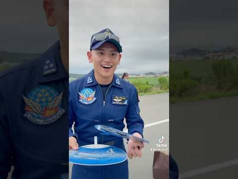 ２番機松永さん✨イケメンすぎて緊張しました?✨笑　#blueimpulse #t4 #ブルーインパルス #２番機 #松永大誠　#topgun #military #自衛隊 #2025 #航空祭