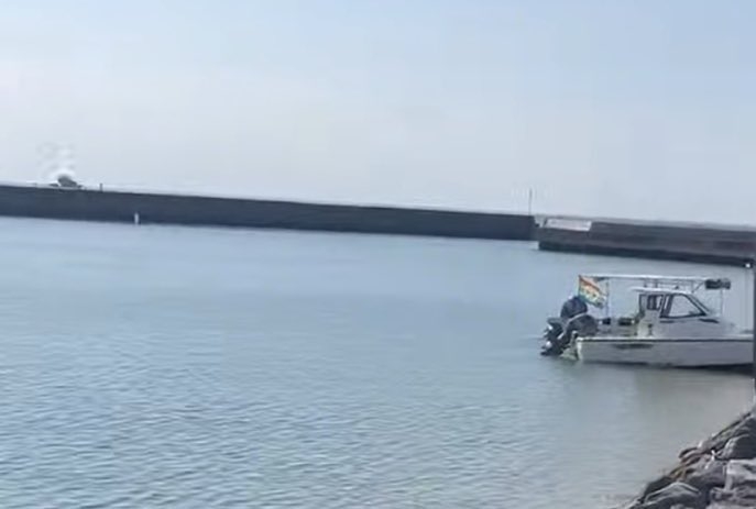 玉城知事、沖縄の平和教育は「偏向的でない」と反論　辺野古沖事故で黙とう