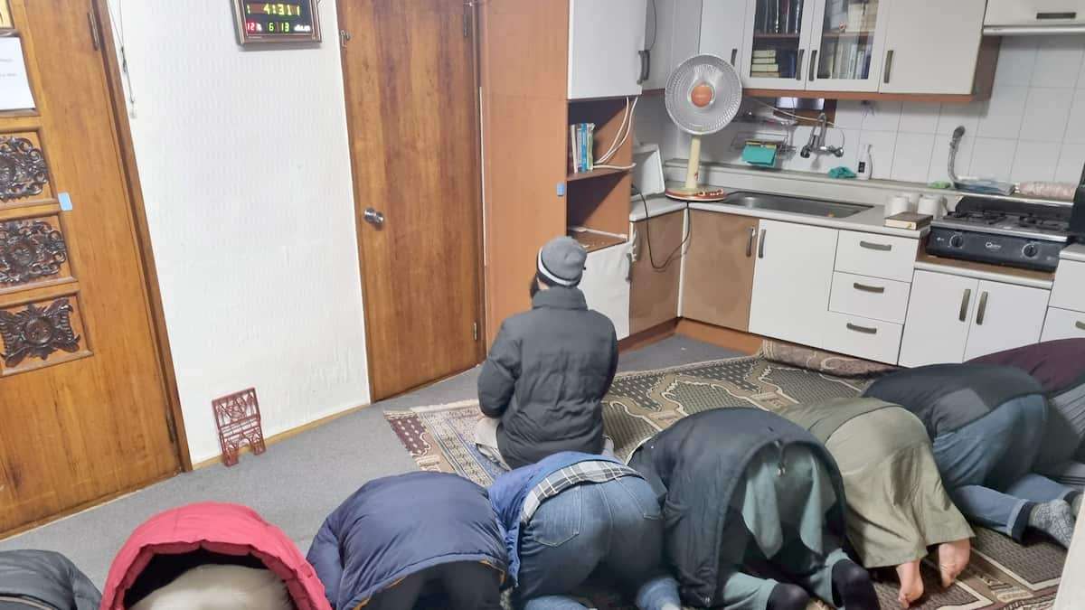 韓国でモスク建設巡り泥沼の対立　イスラム教の禁忌「豚」の頭、住民が予定地に置いて対抗　出生率０・７２の移民国家 - 産経ニュース