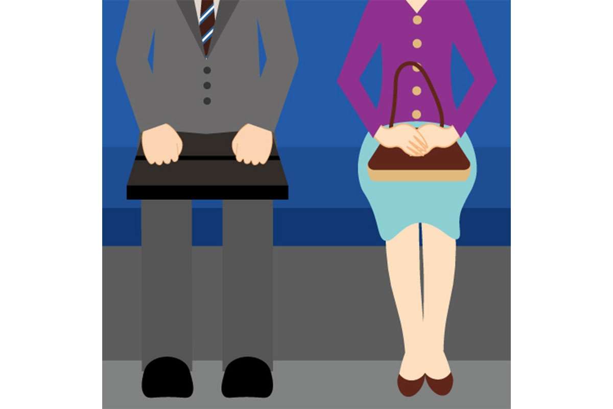 電車で隣に男が座ってくるのが嫌