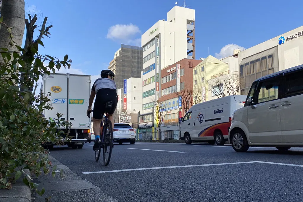 路駐車両の回避について ｜ ENJOY SPORTS BICYCLE
