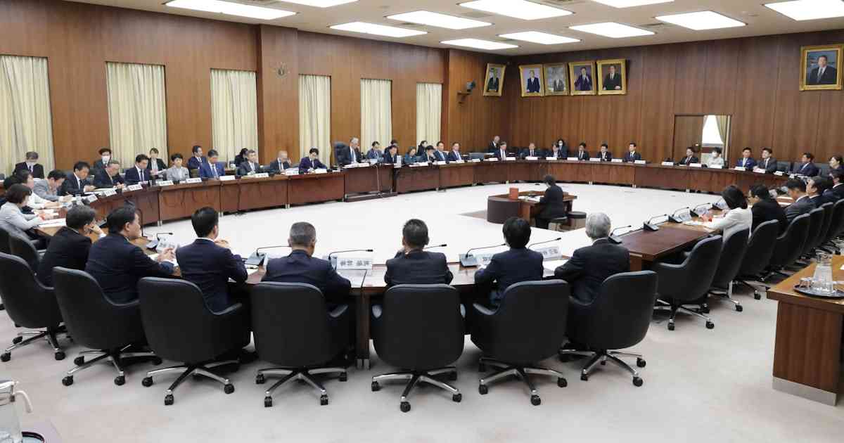 与党、憲法改正へ参政党・チームみらいと協力探る　緊急事態条項を軸に - 日本経済新聞
