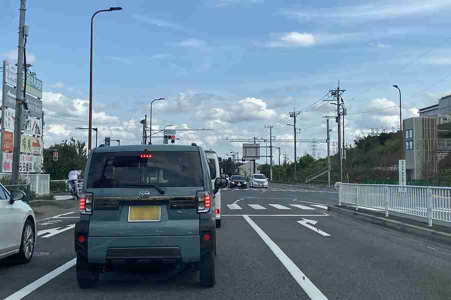 「東京の巨大イオン」ついに6月グランドオープン！ 高速ICと“元有料道路”ほぼ直結のスゴい立地!? 待望の映画館・どデカいドッグラン | 乗りものニュース