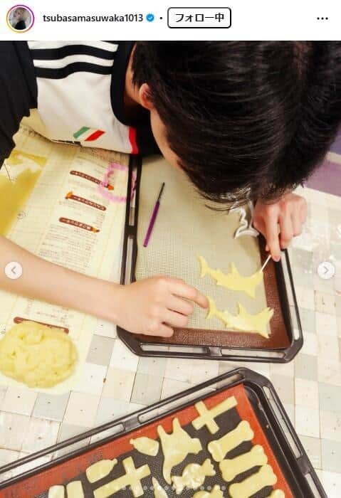 「イケメンすぎるー！」母は人気モデル、17歳息子の近影に絶賛相次ぐ「めっちゃモテそう」