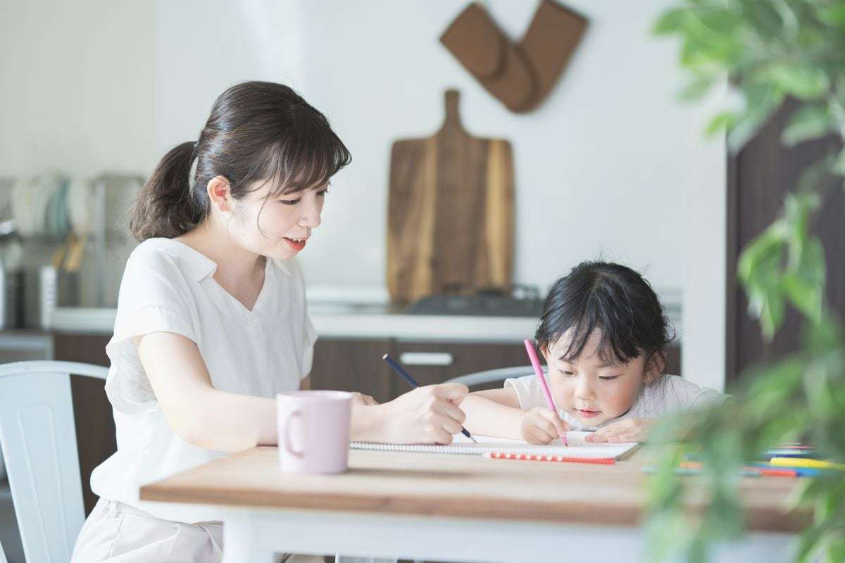 日本と韓国では「高学歴の女性ほど専業主婦率が高い」という謎 | ニューズウィーク日本版 オフィシャルサイト