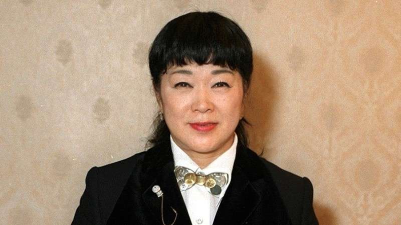 脳梗塞のリハビリ中に認知症を発症した大山のぶ代。在宅介護に励む夫・砂川啓介がある夜、階段で「グニャリ」と踏んづけたものは？ それでも確かにある“夫婦のぬくもり” - エキサイトニュース