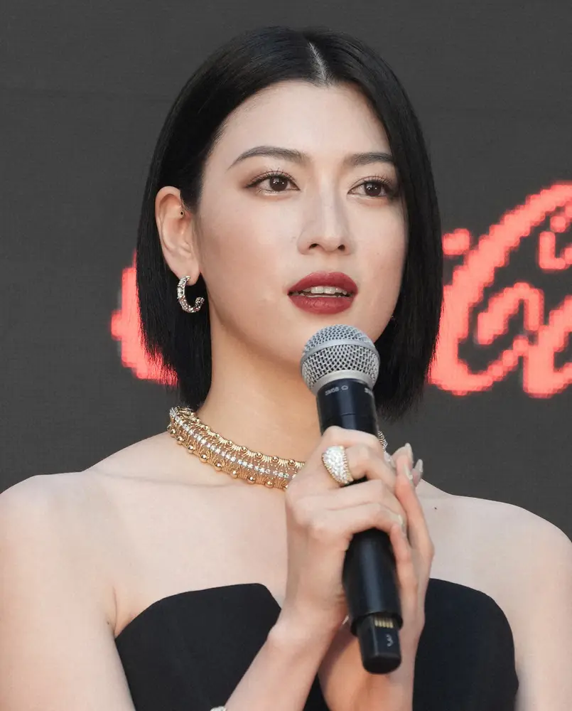 ネットで話題「三吉彩花のパイ議論」に…まさかの本人反応　ファン感動「かっこよすぎる」「これぞ三吉様」