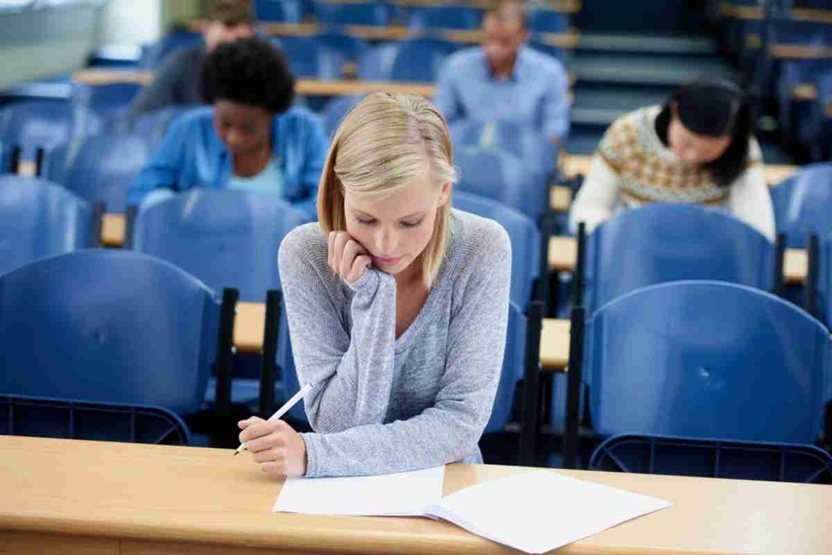 住民税非課税世帯は「大学の学費」も大幅にカットされる？ 住民税非課税の「具体的な基準」も教えて！|ファイナンシャルフィールド|﻿子育て