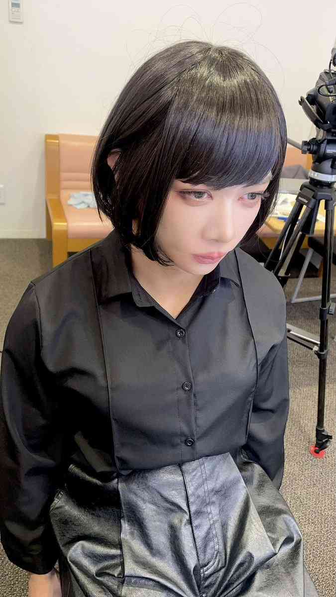 「男を狂わせてそう」…　無数の男性を “悶絶” させた、M-1王者芸人の 《ガチ女装》　 「そそられる」と生々しい声