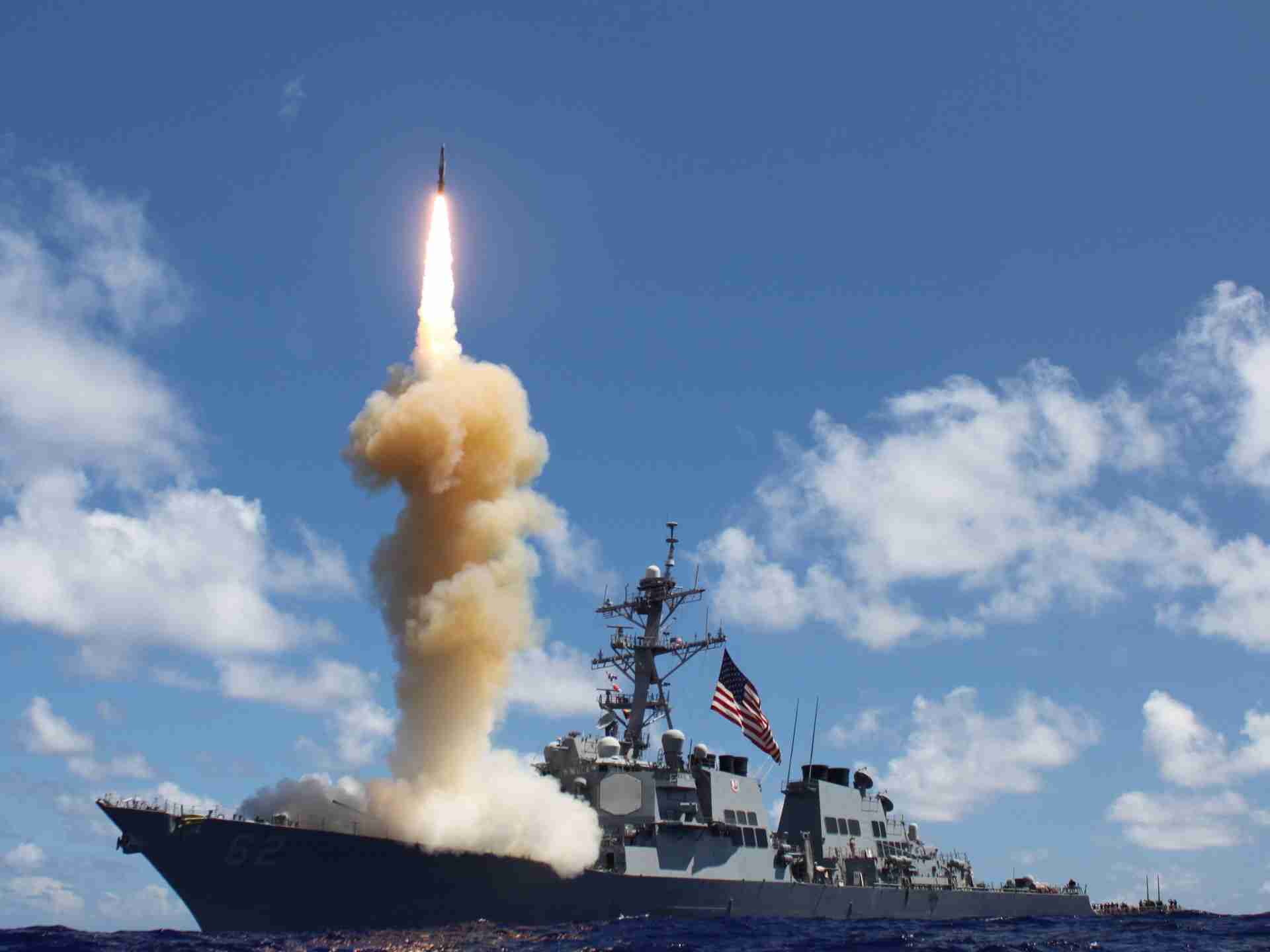 واشنطن تؤجل تسليم 400 صاروخ توماهوك لطوكيو بسبب حرب إيران | أخبار | الجزيرة نت