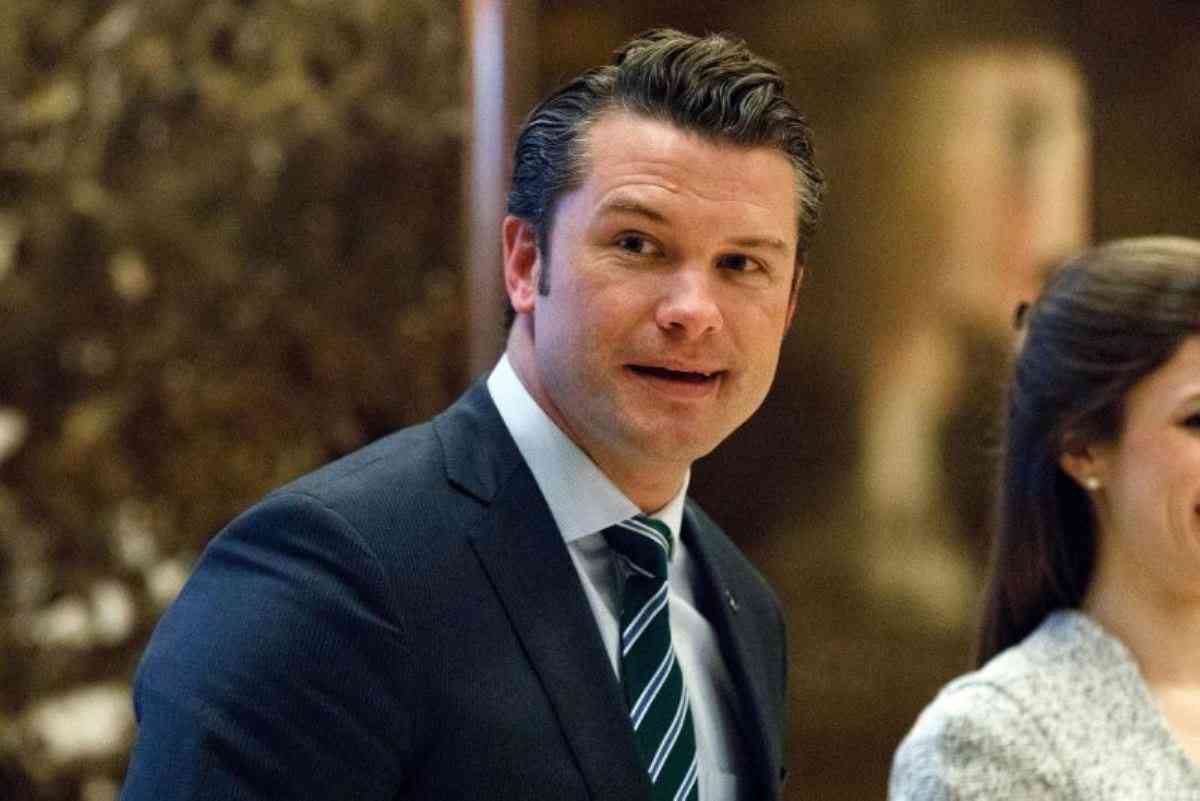 米国防長官指名のヘグセス氏、性的暴行告発した女性に金銭支払い - CNN.co.jp
