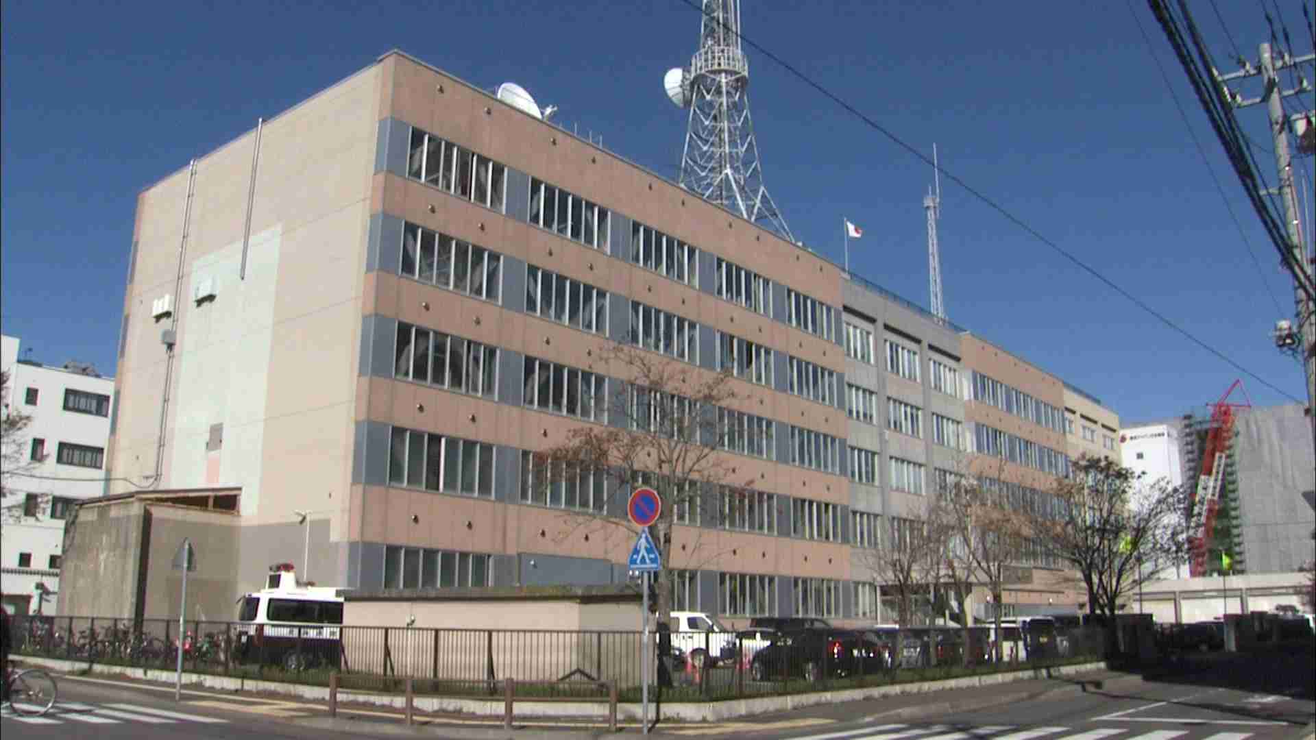 『おかえり』下校中の児童に近づく不審な男…無視されると態度急変『ただいまはないのか！』と