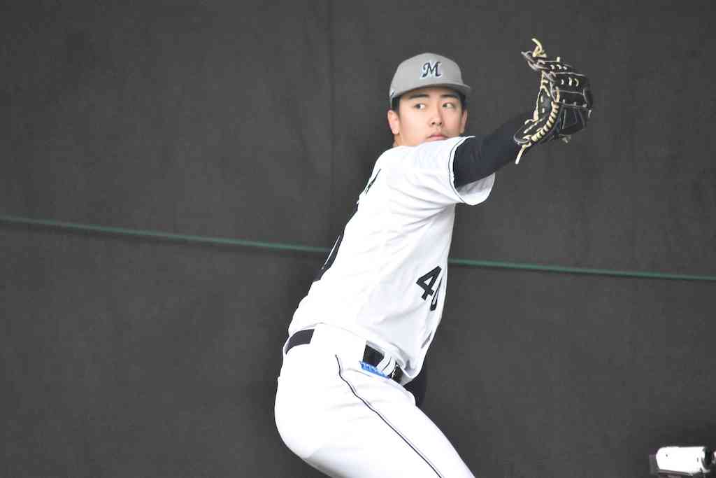 ロッテ・奥村頼人「新たな引き出しが増えている」先輩たちに積極的に質問 – BASEBALL KING