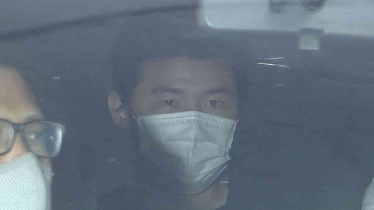 帰宅女性を刃物つきつけ部屋でわいせつ疑い…別の性的暴行事件で逮捕・起訴の男2人を再逮捕　同様の犯行繰り返した可能性も