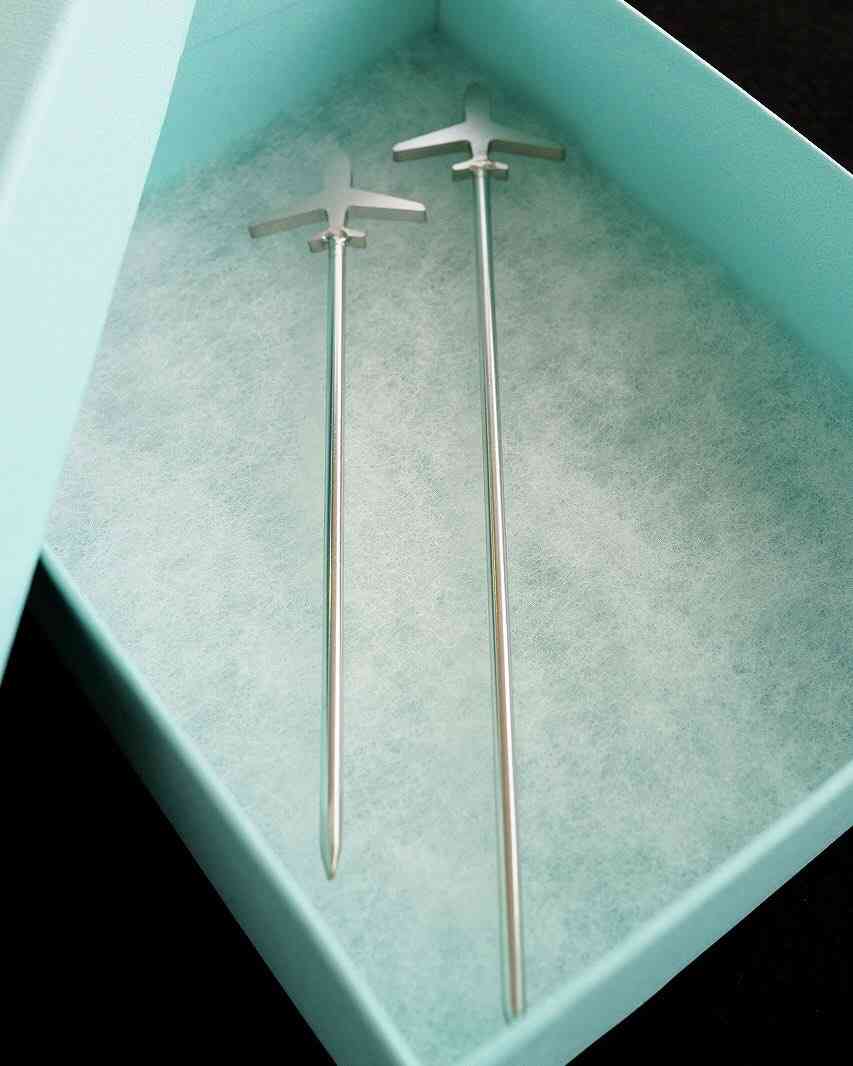 ハンバーガーのピック、持って帰っていいと思う？お客さんの考える「常識」がわからないと嘆く店側の意見と、人によって「常識」は違うという反論