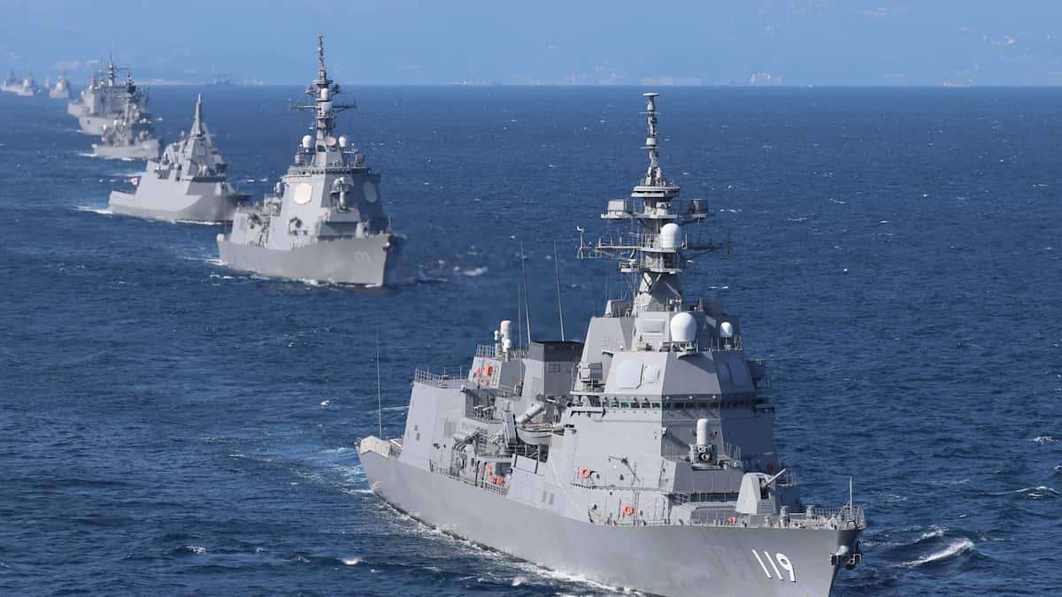 韓国国防省が容認「国際慣例に従う」　海自艦「旭日旗」掲げ入港へ - 産経ニュース
