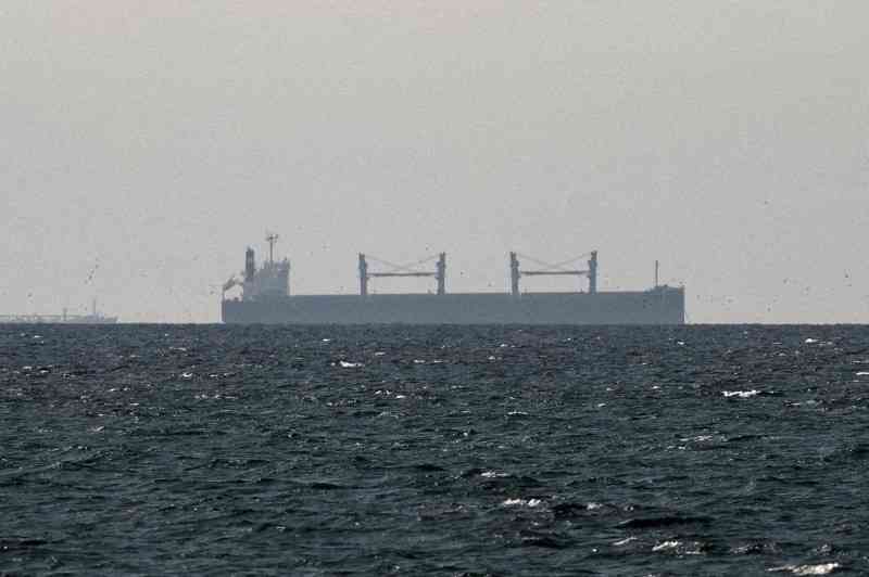 日本関係船がホルムズ海峡通過　商船三井関連で3隻目、インドへ（毎日新聞） - Yahoo!ニュース