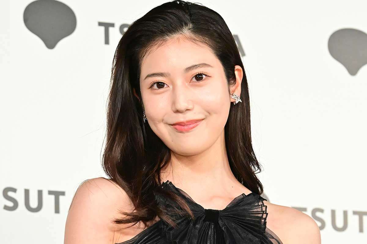 「なんで上着脱いだ？」　くっきりインナー透けぴたぴた白T…阿部なつきの衝撃コーデが「これはやばい」 | ENCOUNT