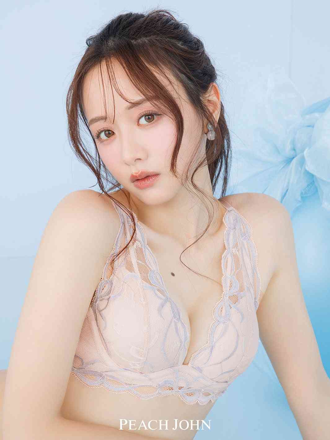 森香澄とMEGUMIに立場を奪われ、バラエティ番組も全て降板…衝撃の「上半身ヌード」から8年半、『田中みな実』（39）が迎える正念場