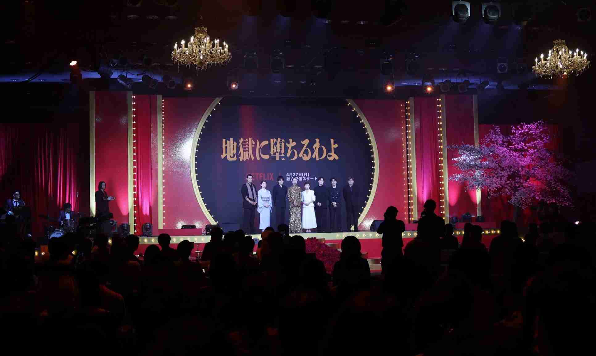 大河とは別人、色気が凄い　戸田恵梨香に「好きになっちゃう」と言われた１８４ｃｍ俳優　短髪オール黒コーデが格好良すぎた（デイリースポーツ） - Yahoo!ニュース