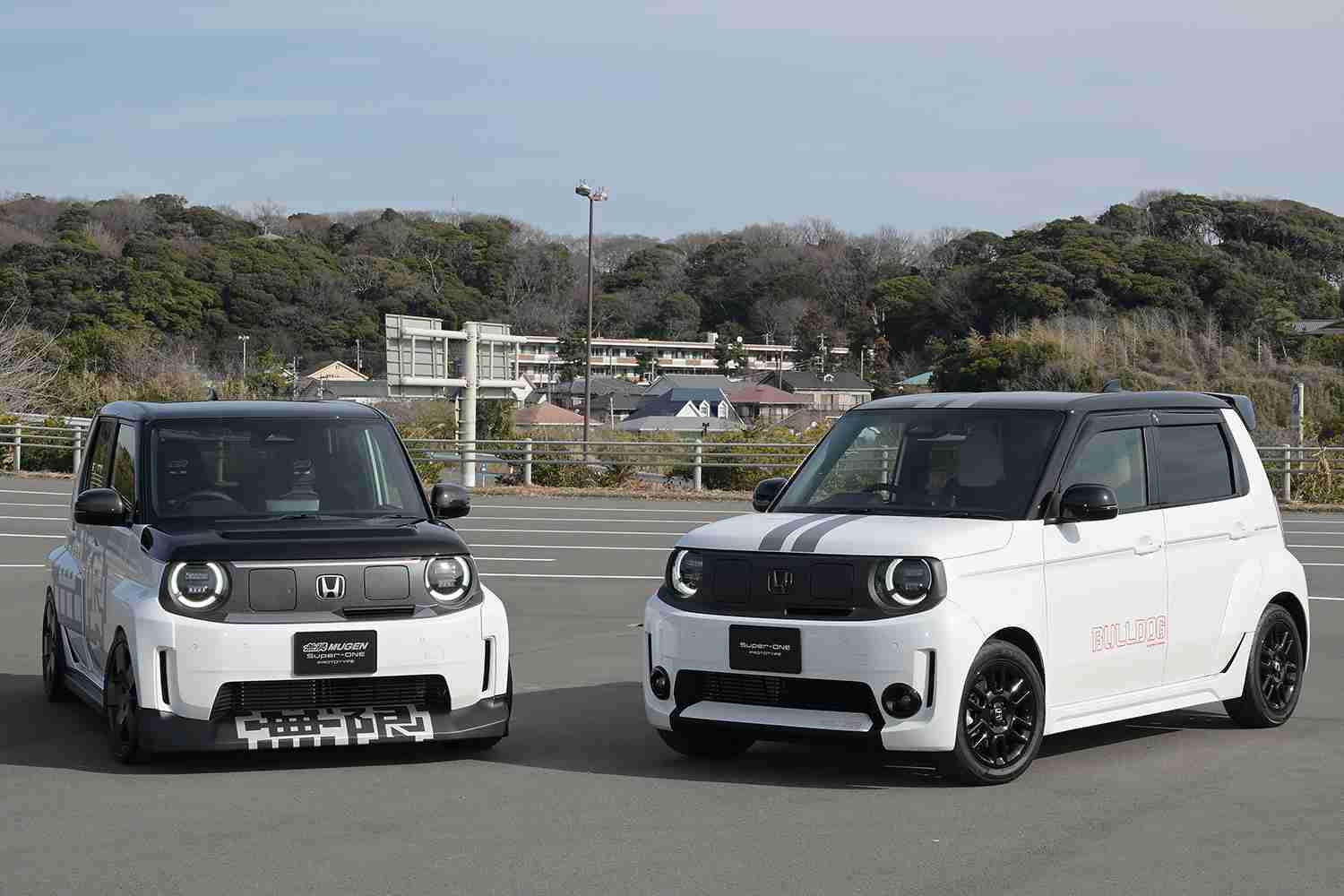 クルマ離れ「自分のことだと感じる」若者が6割…車「欲しい」4割も、「車両価格や維持費が高い」