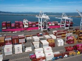 トランプ氏のホルムズ海峡封鎖、歴史的な海運危機むしろ深刻化（Bloomberg） - Yahoo!ニュース
