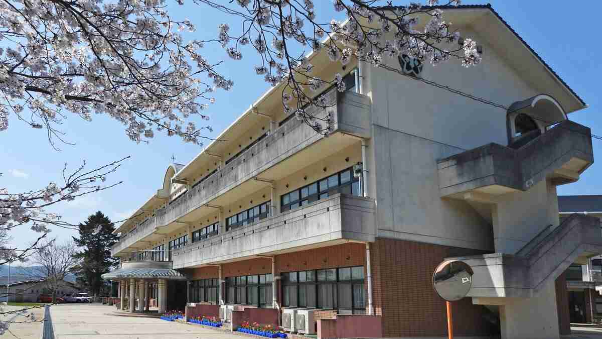 【速報】京都府南丹市の男児行方不明で保護者説明会を開催へ　同級生の保護者「非常に遅い」｜京都新聞デジタル　京都・滋賀のニュースサイト