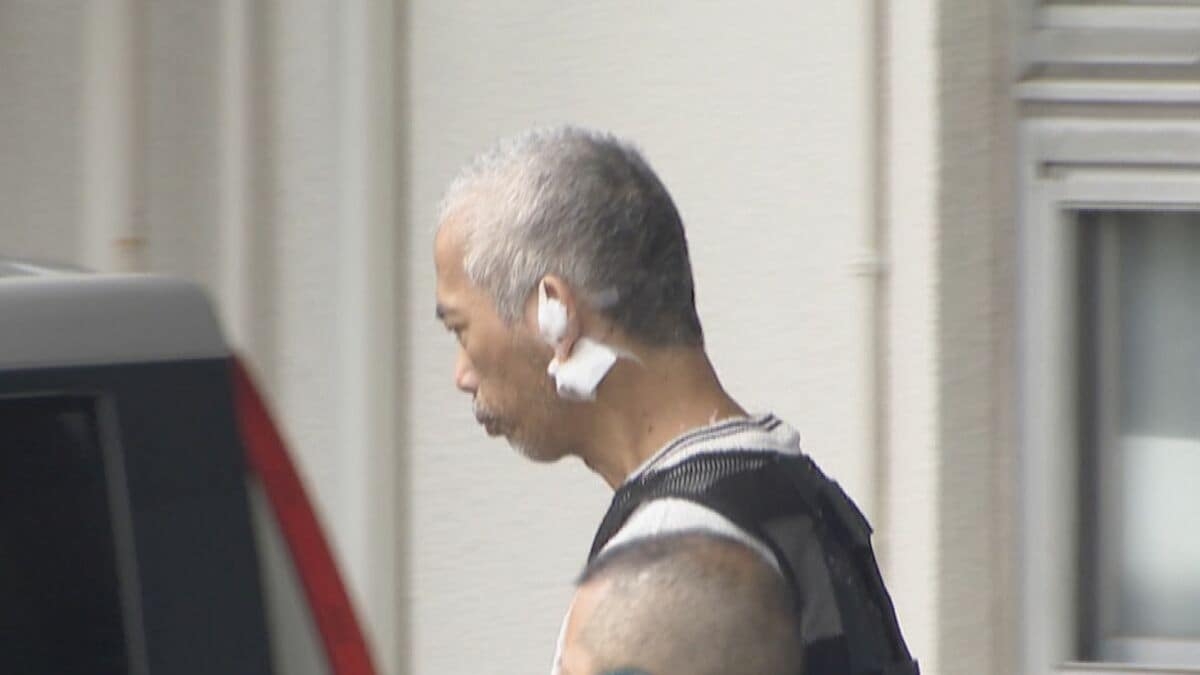 妻と高校生の娘を殺害した疑い 55歳男が退院…殺人の疑いで送検 ｢持病があって将来を悲観した｣ 自分の手首切ってけが | 名古屋・愛知・岐阜・三重のニュース【CBC news】 | CBC web