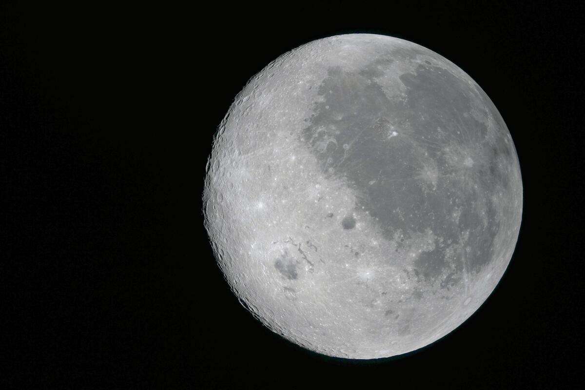 宇宙船「オリオン」が到達した40万キロとは、どれほど遠い？…新幹線でも2か月