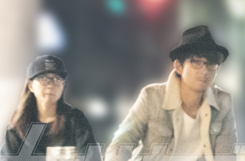 《まさかの自転車デート》内田有紀(50)が再婚相手と「夜の街を駆けて」映画のワンシーンのような“リアルな目撃談” (1/3)| 女性セブンプラス