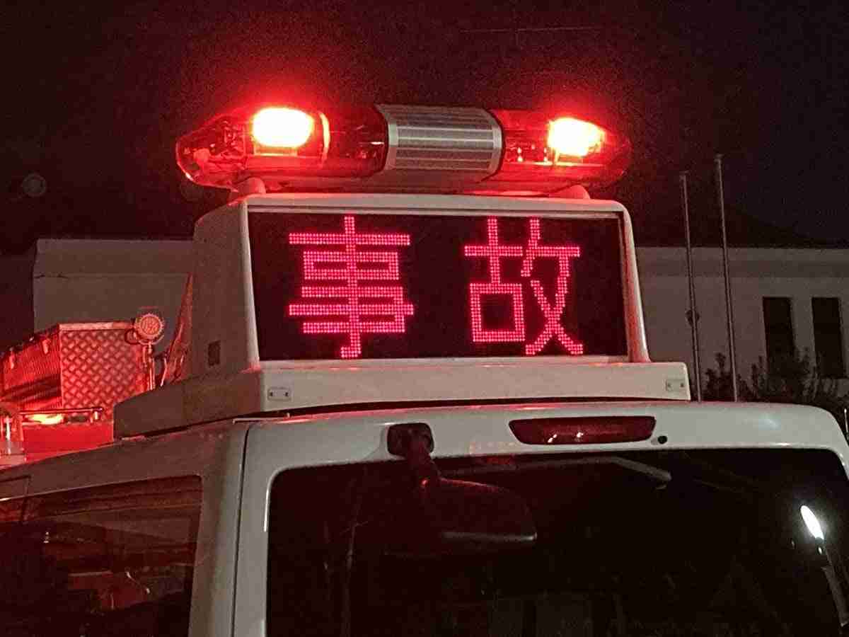 川崎でトラックにはねられ自転車の２５歳女性が死亡　トラックの運転手を現行犯逮捕（カナロコ by 神奈川新聞） - Yahoo!ニュース