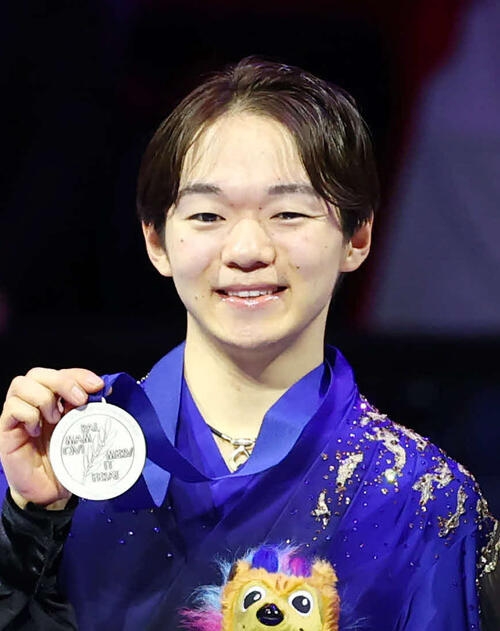 【フィギュア】鍵山優真の今後は？スケート教室ツアー、学業、振付などに関心…来季休養を発表 - フィギュア : 日刊スポーツ
