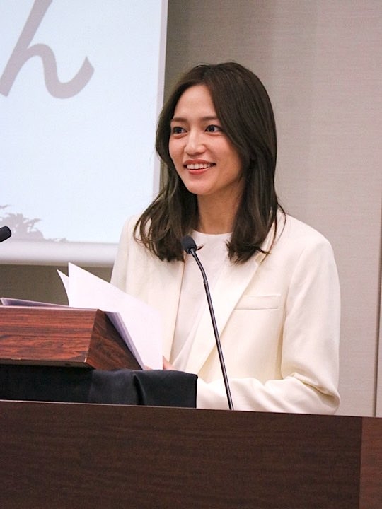 「すごいっ!」 4・1入社式、芸能人が続々サプライズ 市川團十郎は若き日を語り、川口春奈は大手証券会社に登場
