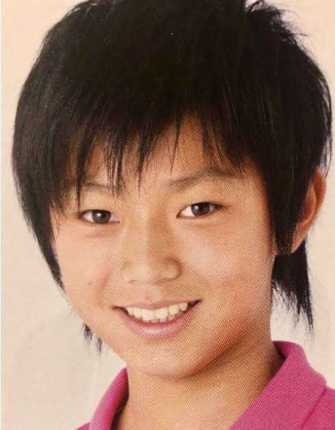 Snow Man目黒蓮、雨天の中ファンと交流→虹空に 約3ヶ月ぶり一時帰国に大歓声