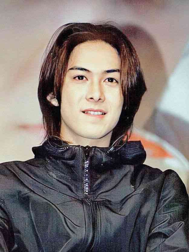 内田有紀が結婚を正式発表、マネジャーの柏原崇氏と「ともに歩んできた時間が家族という形に」