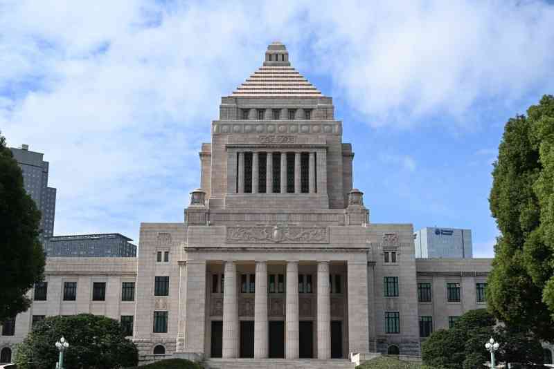 スパイ防止法案の国会提出、今秋見送り　来年通常以降で調整（毎日新聞） - Yahoo!ニュース