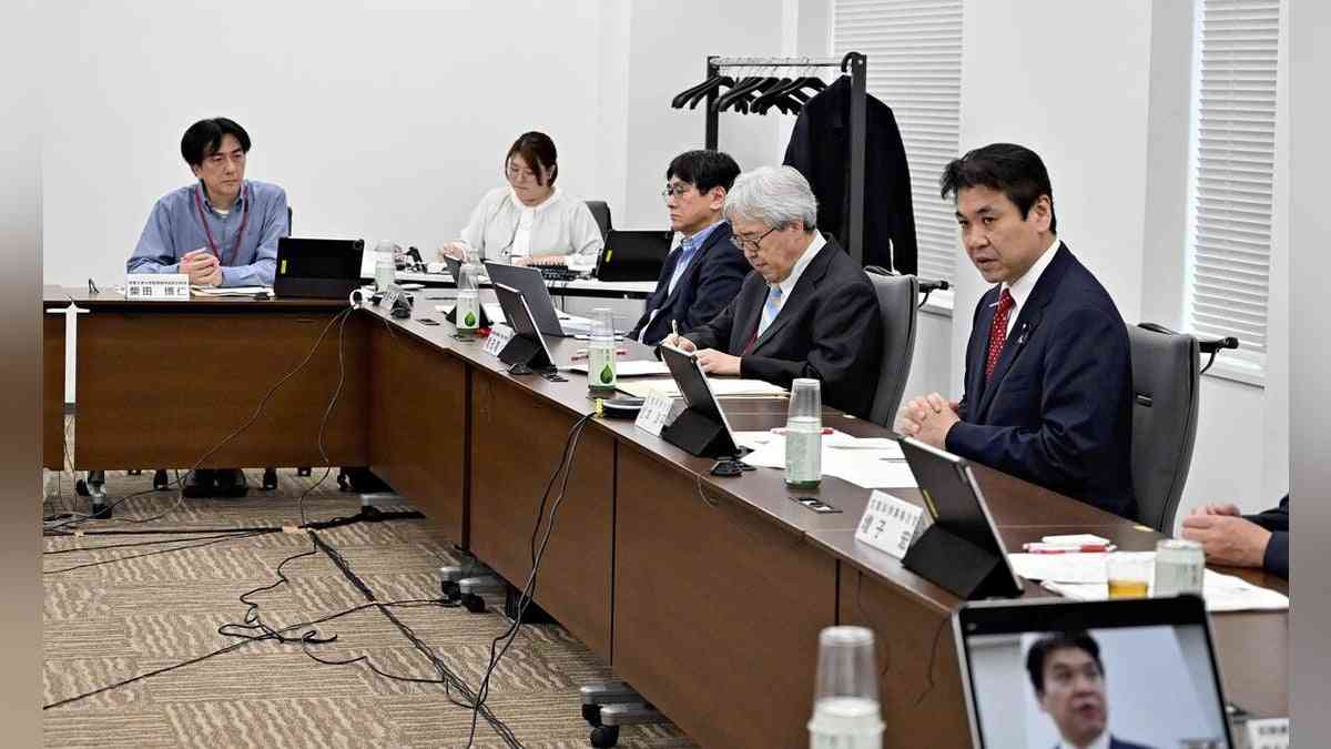 デジタル教科書に適した学年・教科の議論開始、有識者ら１０項目の論点提示…「小学校では紙が優位」意見も : 読売新聞